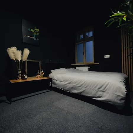 54 - 24h Self Check-in * Posen