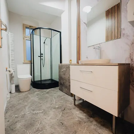 Yetişkin Oteli 54 - 24h Self Check-in Poznan